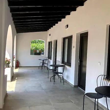 Ouzouni Boutique Bungalows * Nea Moudania
